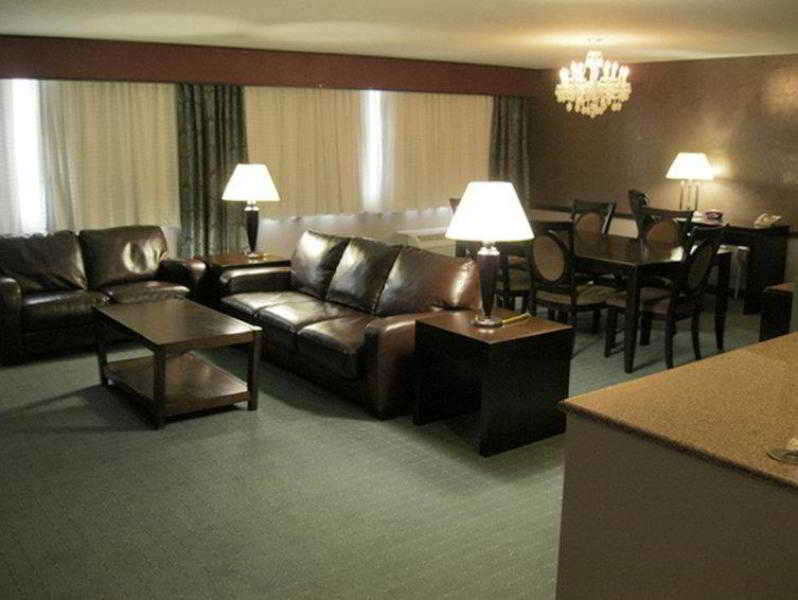 Causeway Bay Hotel Lansing Restoran gambar