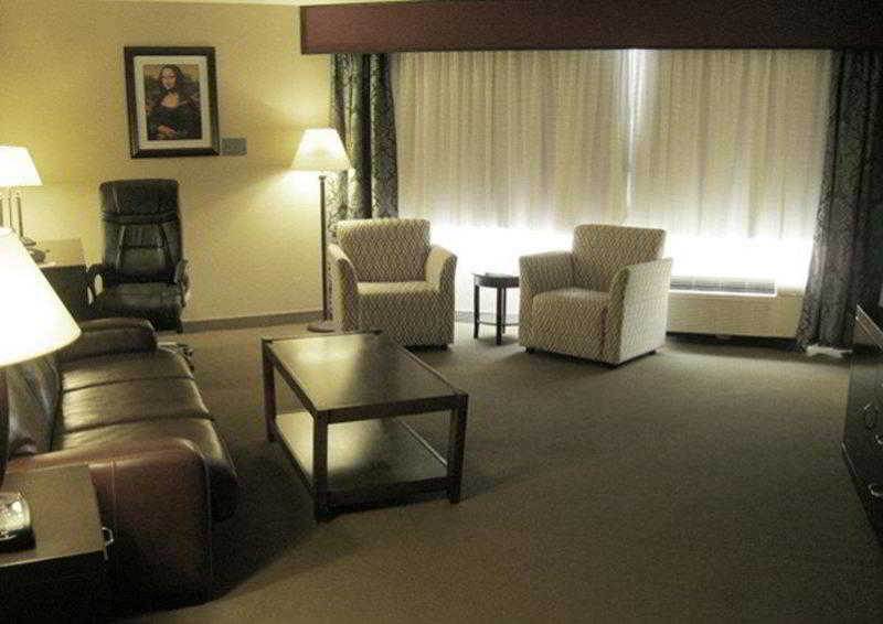Causeway Bay Hotel Lansing Bilik gambar